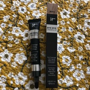 It Cosmetics Bye Bye Under Eye Concealer Medium